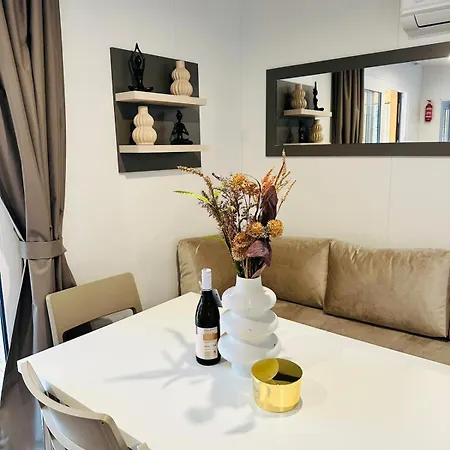 Sandra Homes Дом отдыха