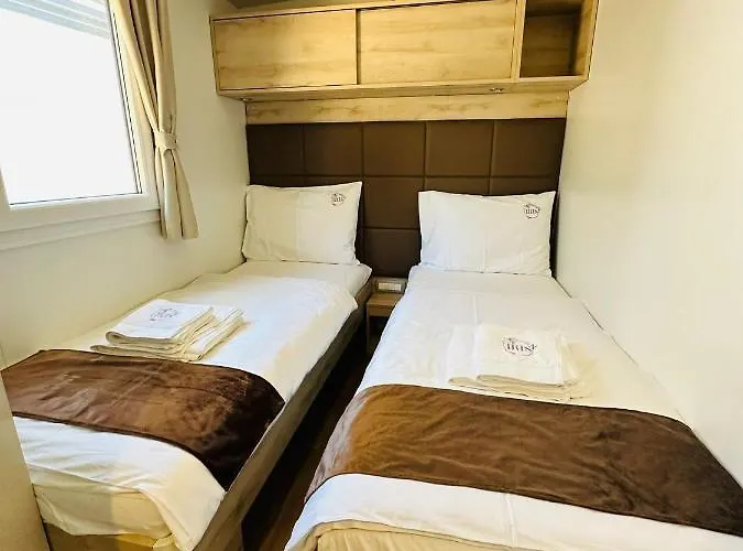 Sandra Homes Дом отдыха Биоград-на-Мору