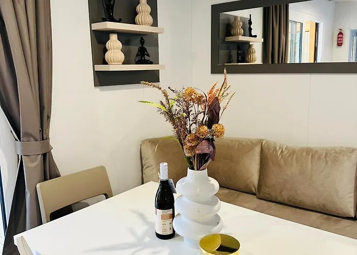 Sandra Homes Дом отдыха