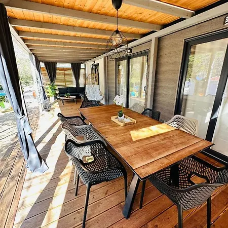 Sandra Homes Holiday home