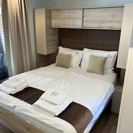 Holiday home Sandra Homes *